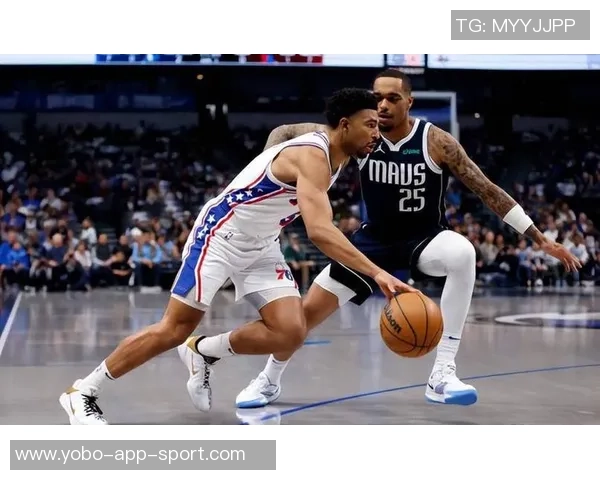 格莱姆斯表现起伏却助攻如潮第三节独得9分助球队追分 格莱姆斯表现起伏却助攻如潮第三节独得9分助球队追分